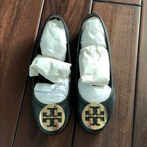 Tory Burch logo flats